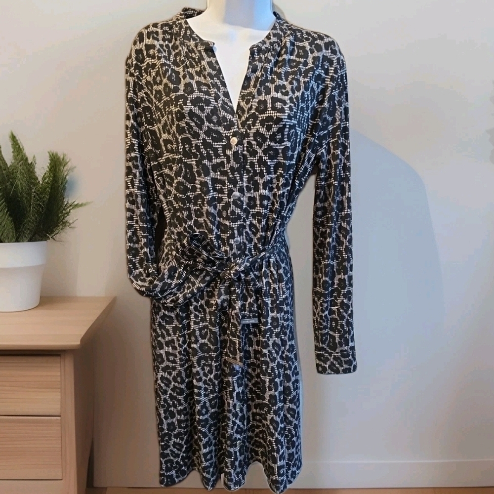 169h. Michael Kors Black Gray Animal Print Dress With Attached Belt - Picture 2 of 9